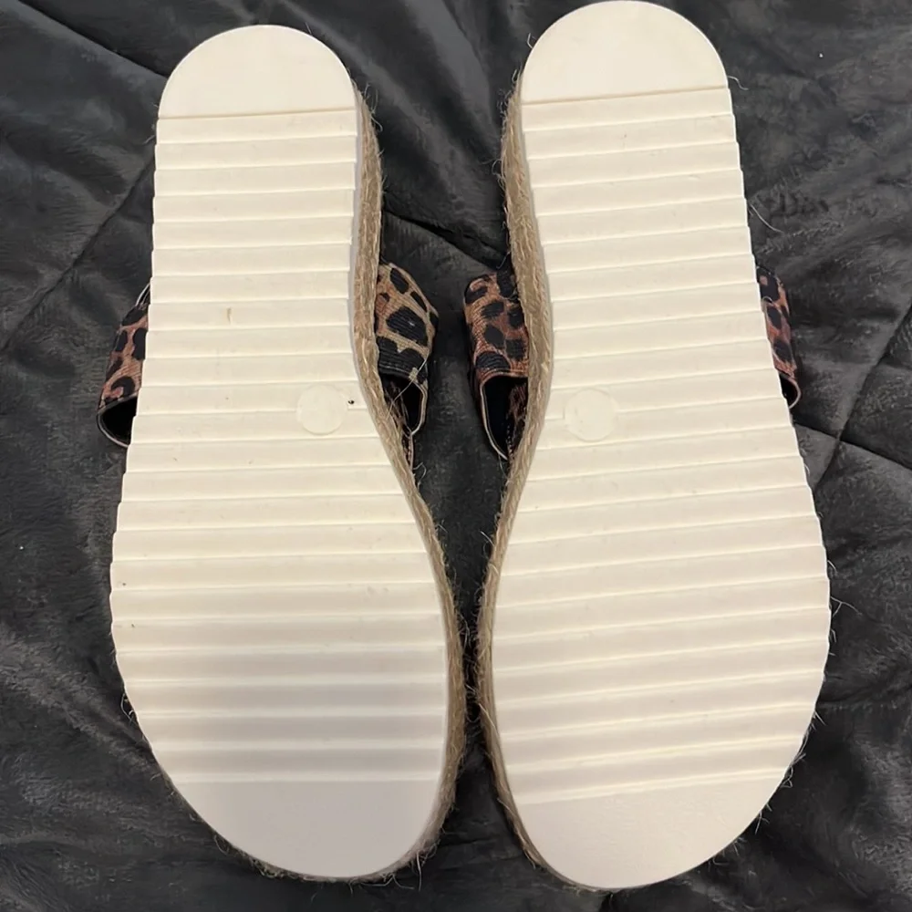 Madden Girl Leopard Platform Sandals, Elastic Bands, Size 5.5,Never Worn Outside - Picture 3 of 4